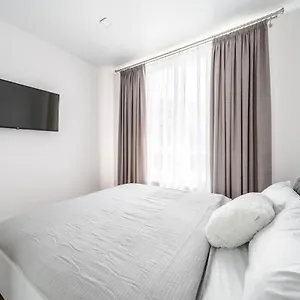 семицвіт Luxury With Air Condition Апартаменты Львов